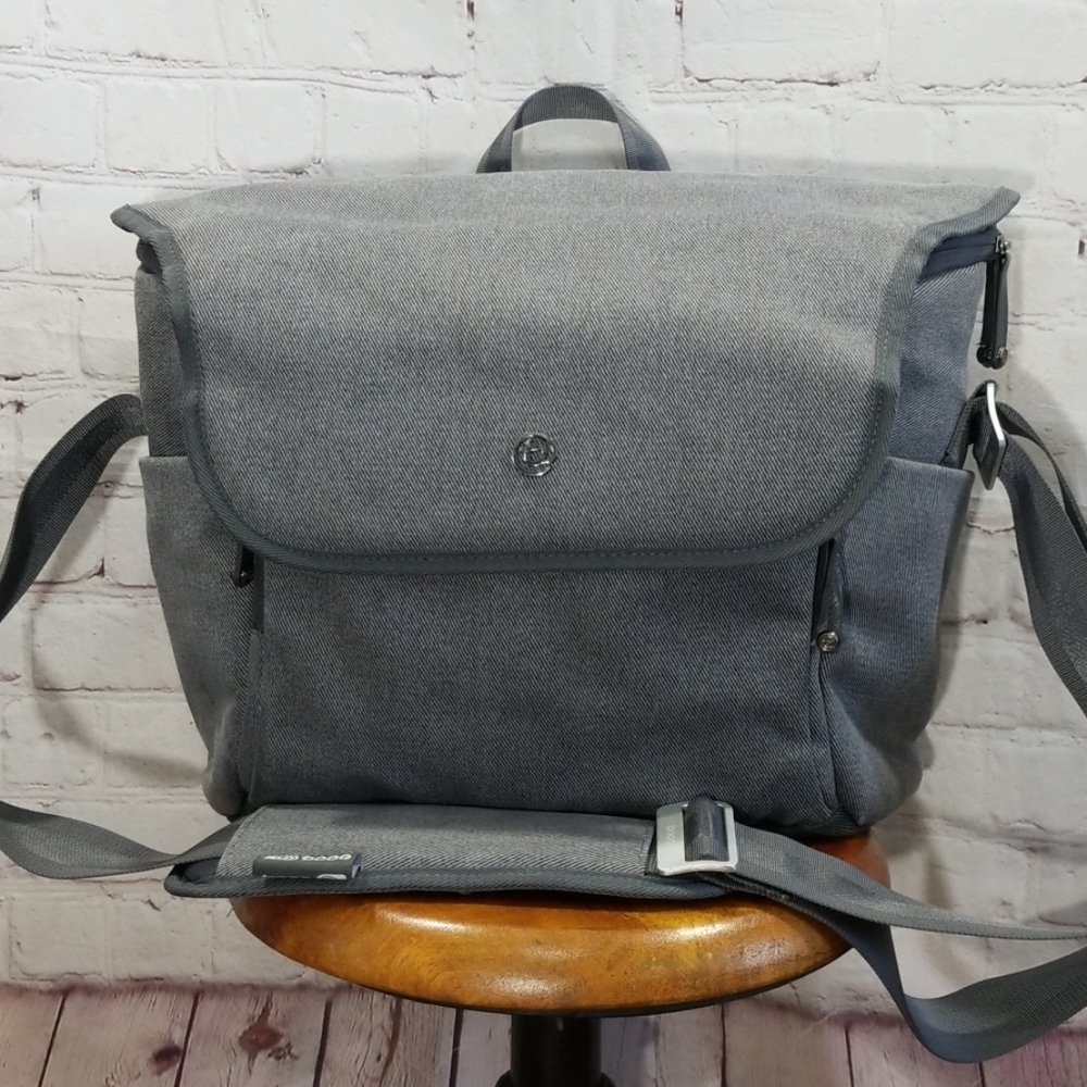 Booq Python Catch Camera Messenger Bag - image 1